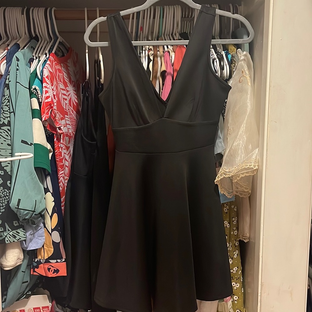 Forever 21 mini black dress